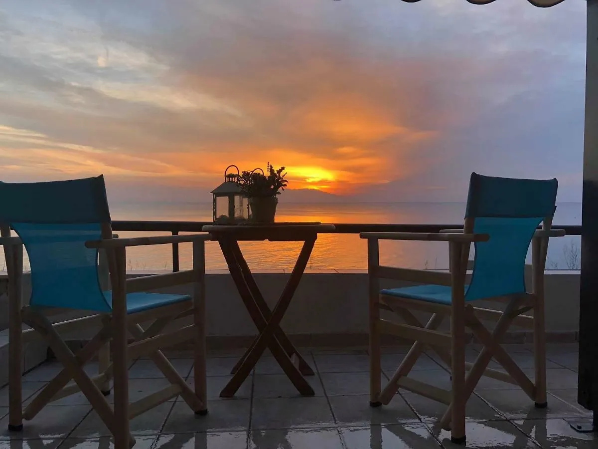 Superior, Comfortable Seaside Home With Amazing View Siviri Holiday home